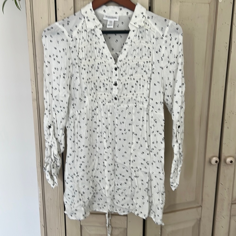 Motherhood maternity top (M) lightweight